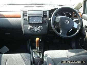 2005 Nissan Tiida Latio Photos