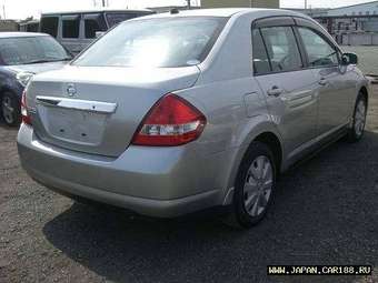2005 Nissan Tiida Latio Wallpapers