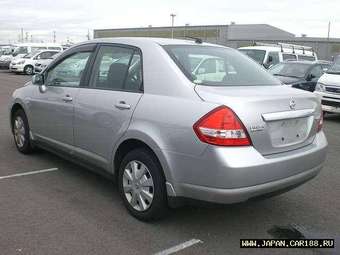 2005 Nissan Tiida Latio Pictures