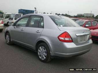 2005 Nissan Tiida Latio Images