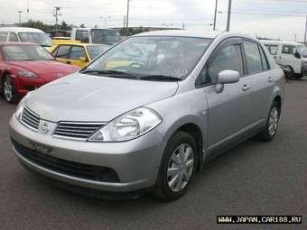 2005 Nissan Tiida Latio Pics