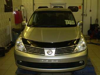 2005 Nissan Tiida Latio Pictures