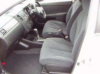 2005 Nissan Tiida Latio Pictures