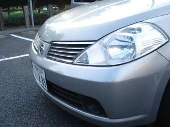 2005 Nissan Tiida Latio Images