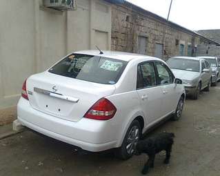 2005 Nissan Tiida Latio Pics