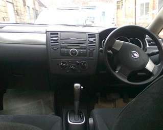 2005 Nissan Tiida Latio Pictures