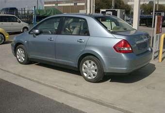 2005 Nissan Tiida Latio Pictures