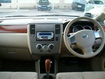 2005 Nissan Tiida Latio Pics
