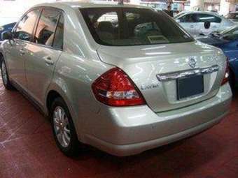 2005 Nissan Tiida Latio Photos