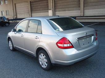 2005 Nissan Tiida Latio Pictures