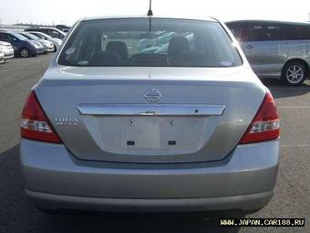 2005 Nissan Tiida Latio Pictures