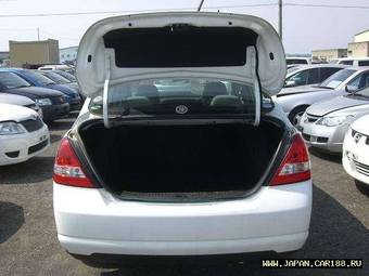 2005 Nissan Tiida Latio Photos