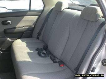 2005 Nissan Tiida Latio Pictures