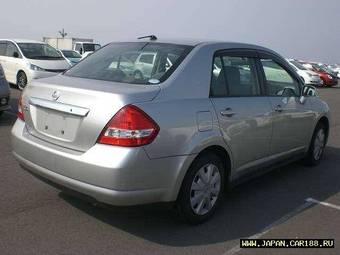 2005 Nissan Tiida Latio Pictures