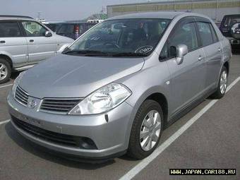 2005 Nissan Tiida Latio Photos