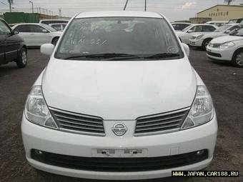 2005 Nissan Tiida Latio Pictures