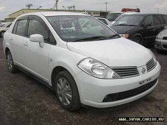 2005 Nissan Tiida Latio Pictures