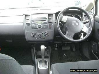2005 Nissan Tiida Latio Pictures