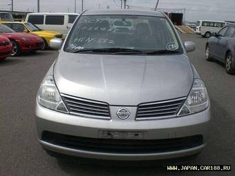2005 Nissan Tiida Latio Pictures