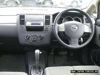 2005 Nissan Tiida Latio Photos