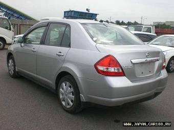 2005 Nissan Tiida Latio Photos