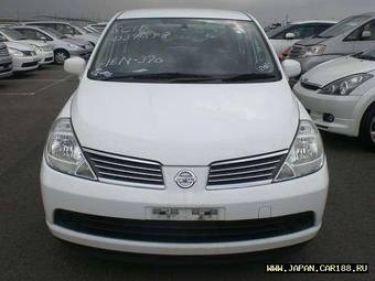 2005 Nissan Tiida Latio Images