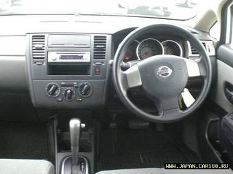 2005 Nissan Tiida Latio Photos