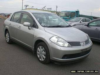 2005 Nissan Tiida Latio Pictures