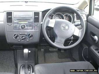 2005 Nissan Tiida Latio Pictures