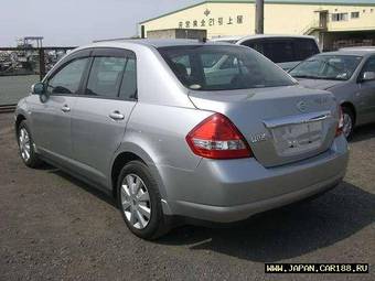 2005 Nissan Tiida Latio Pictures