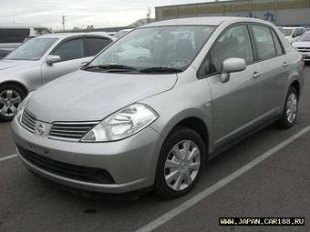 2005 Nissan Tiida Latio Pictures