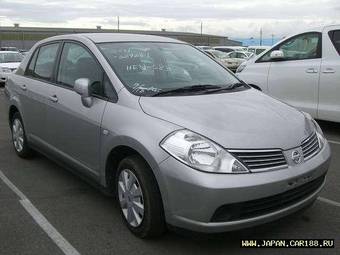 2005 Nissan Tiida Latio Photos