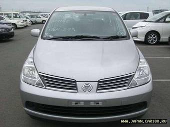 2005 Nissan Tiida Latio Photos