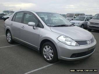 2005 Nissan Tiida Latio Pics