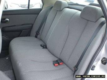 2005 Nissan Tiida Latio Pictures