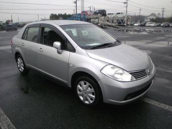 2005 Nissan Tiida Latio Pictures