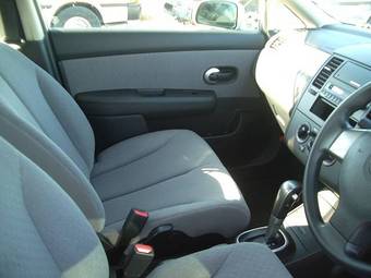 2005 Nissan Tiida Latio Pictures