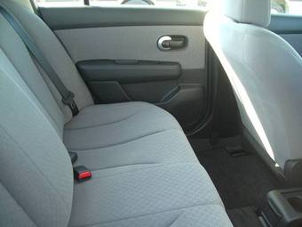 2005 Nissan Tiida Latio Pics