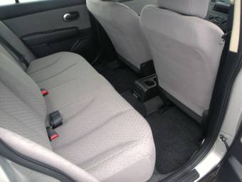2005 Nissan Tiida Latio Photos