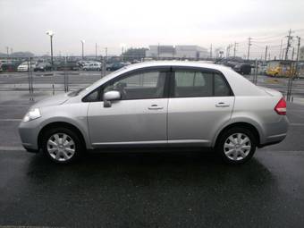 2005 Nissan Tiida Latio Pics