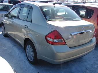 2005 Nissan Tiida Latio Pictures