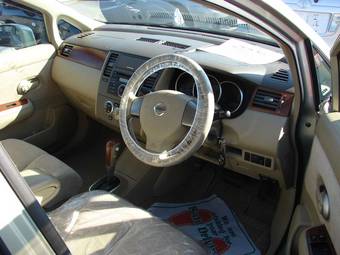2005 Nissan Tiida Latio Photos