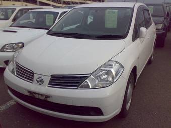 2005 Nissan Tiida Latio Pictures