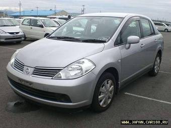 2005 Nissan Tiida Latio Photos