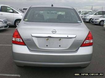 2005 Nissan Tiida Latio Pics