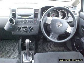 2005 Nissan Tiida Latio Pics