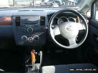 2005 Nissan Tiida Latio Pictures