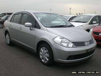 2005 Nissan Tiida Latio Photos