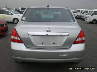 2005 Nissan Tiida Latio Pictures