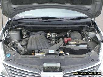 2005 Nissan Tiida Latio Pictures